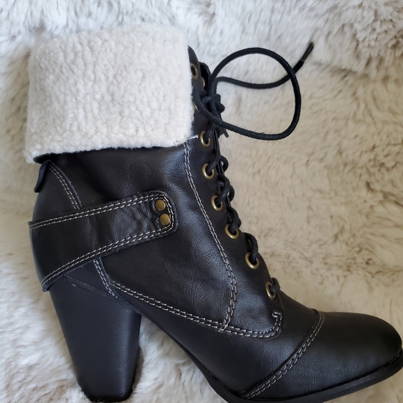 GUESS BOOTS - Picture 3 of 5